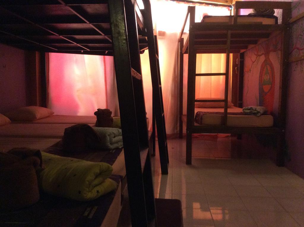 Maddy'S Hostel Ko Pha Ngan Exterior foto